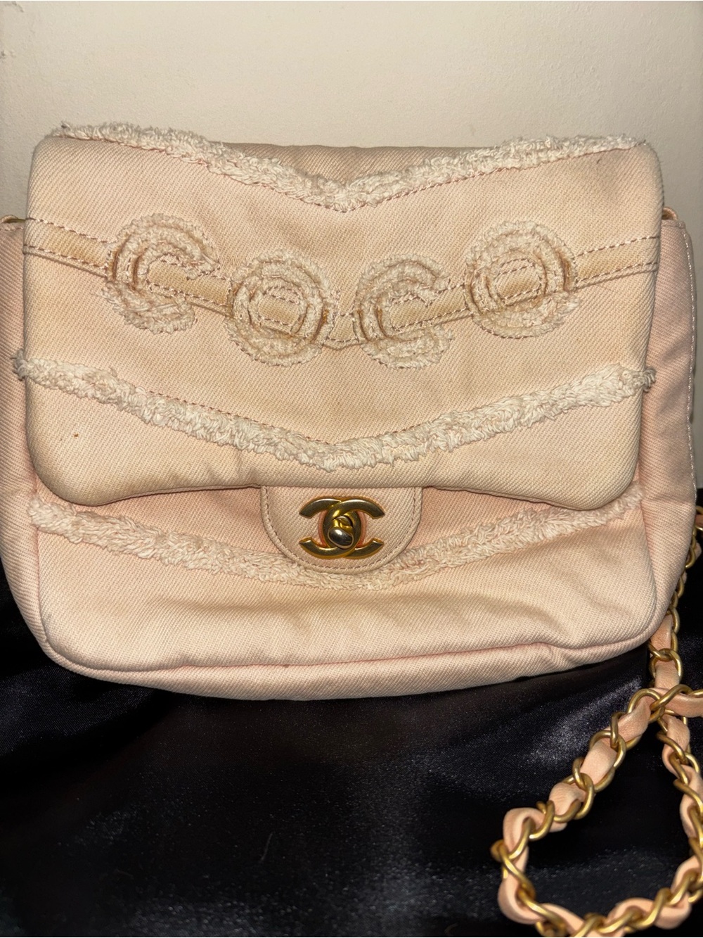 CHANEL COCO Blush Quilted Canvas Crossbody Denim - Picture 2 of 16